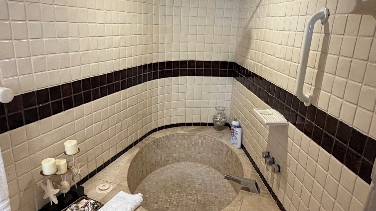 Photo of Bathroom in Marina