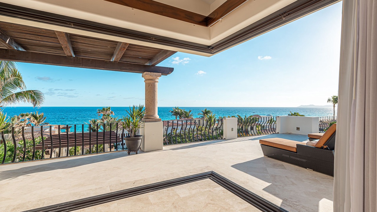 Photo of Patio Balcony in Buzzards