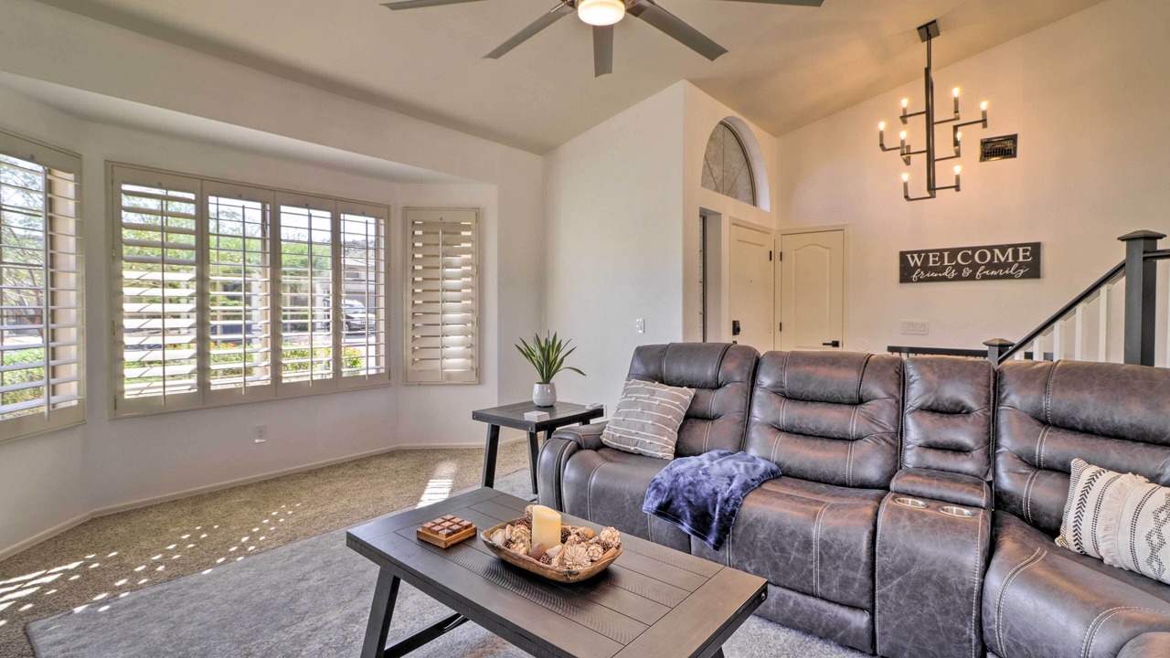 Photo of Livingroom in Estrella Mountain Ranch