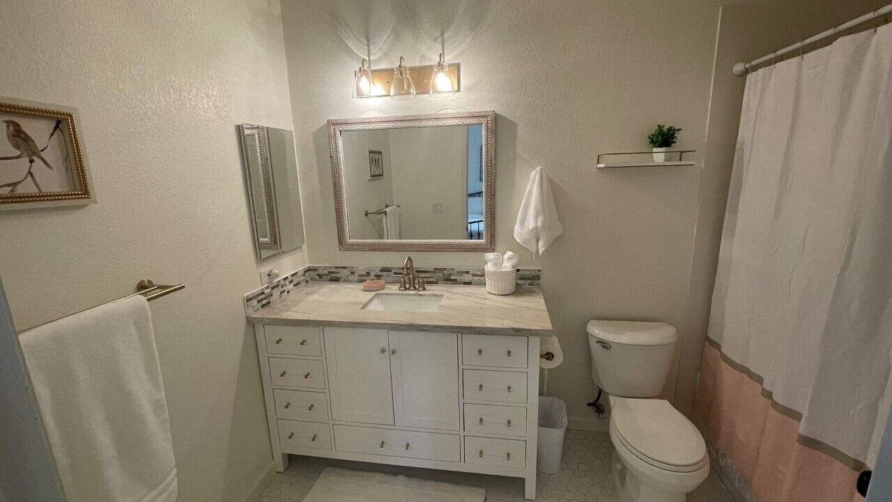 Photo of Bathroom in Glendale