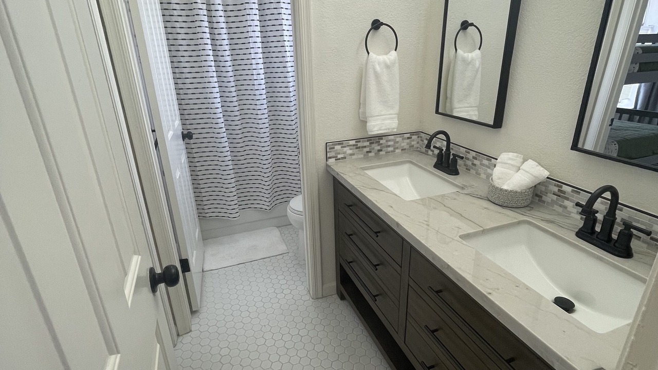 Photo of Bathroom in Glendale