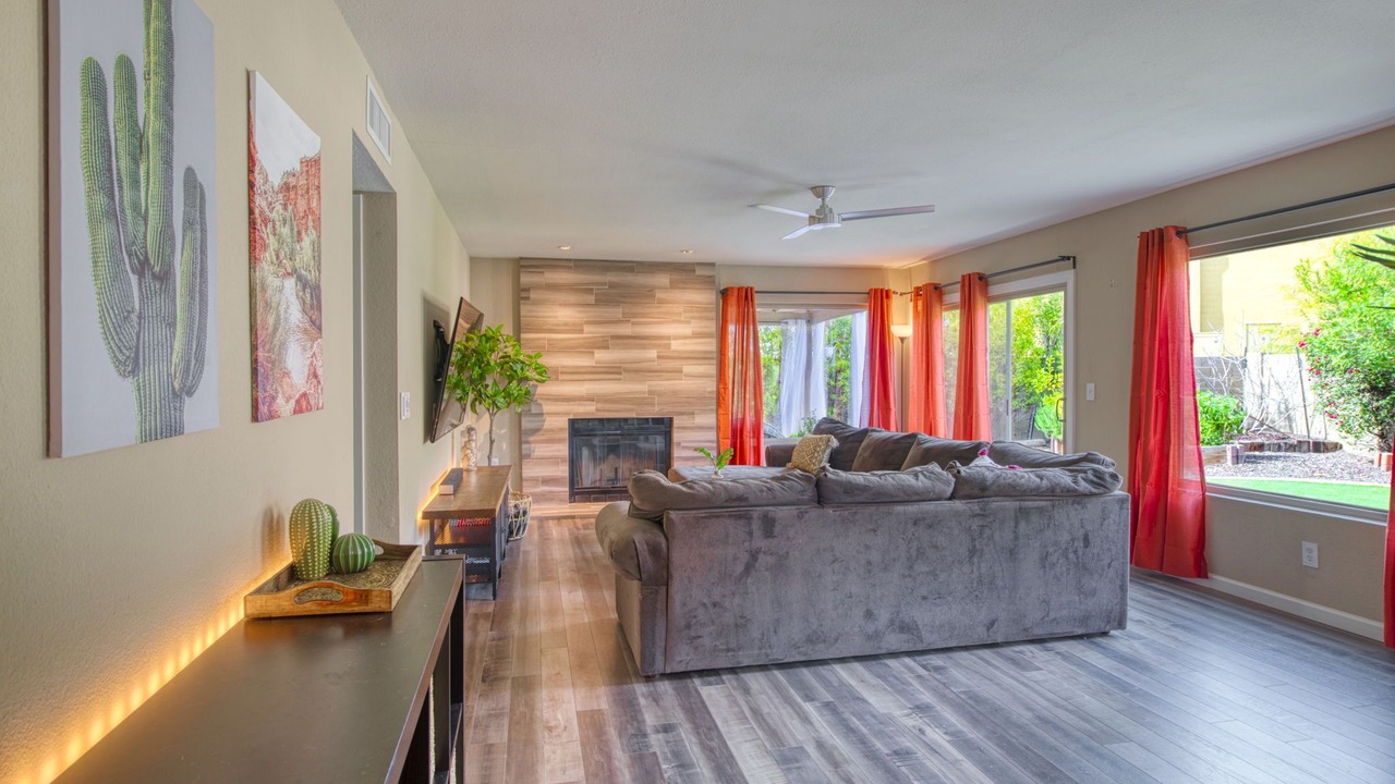 Photo of Livingroom in Ahwatukee Foothills