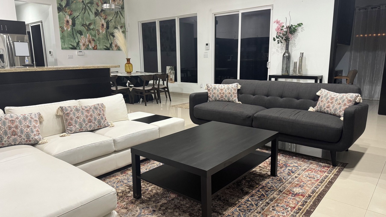 Photo of Livingroom in Pharr