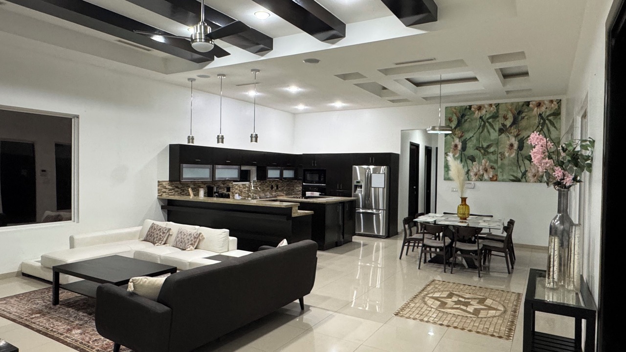 Photo of Livingroom in Pharr