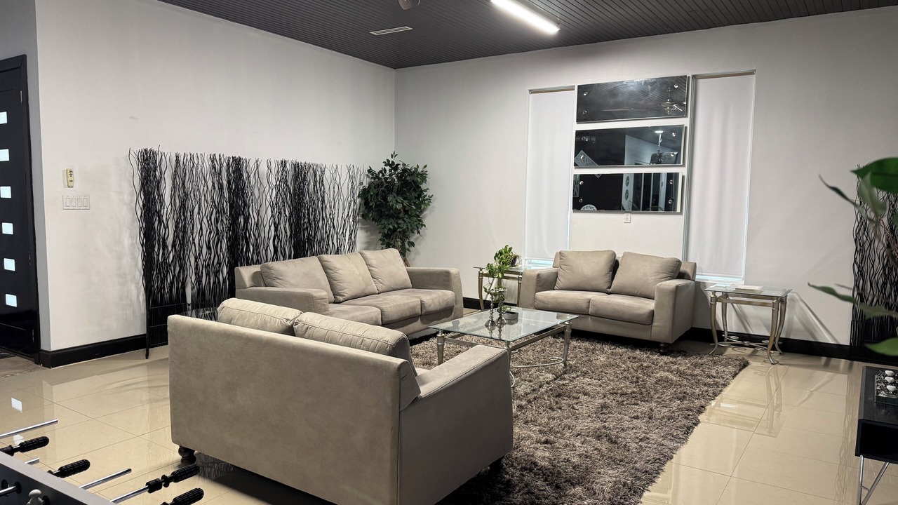 Photo of Livingroom in Pharr