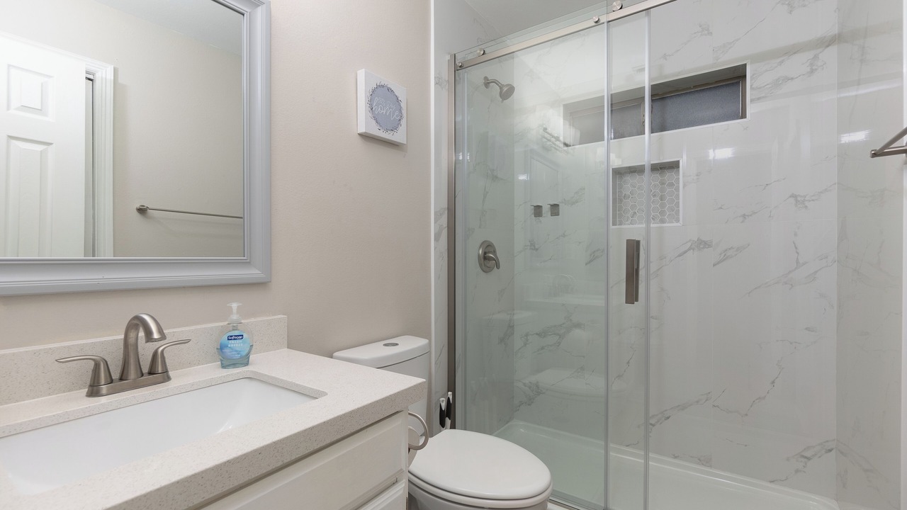 Photo of Bathroom in Brownsville