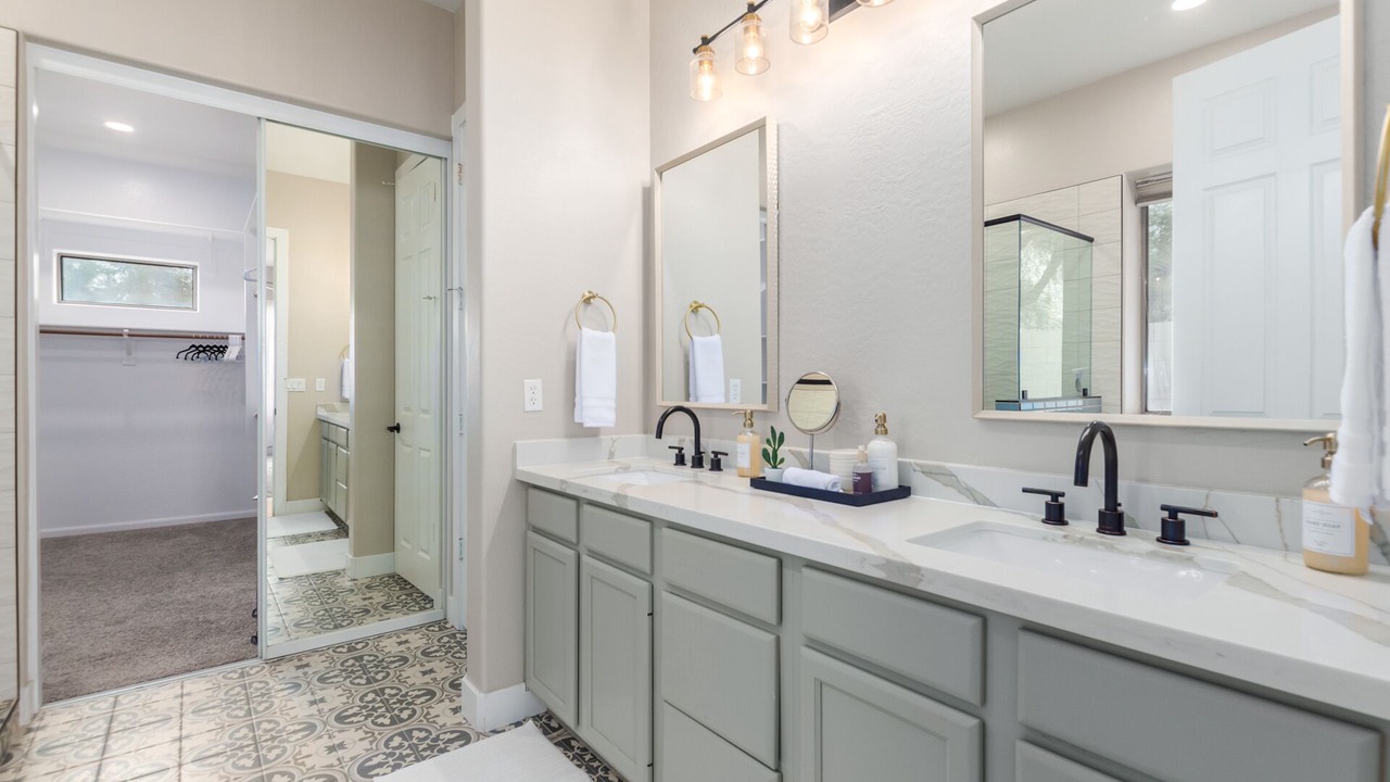 Photo of Bathroom in Palm Valley