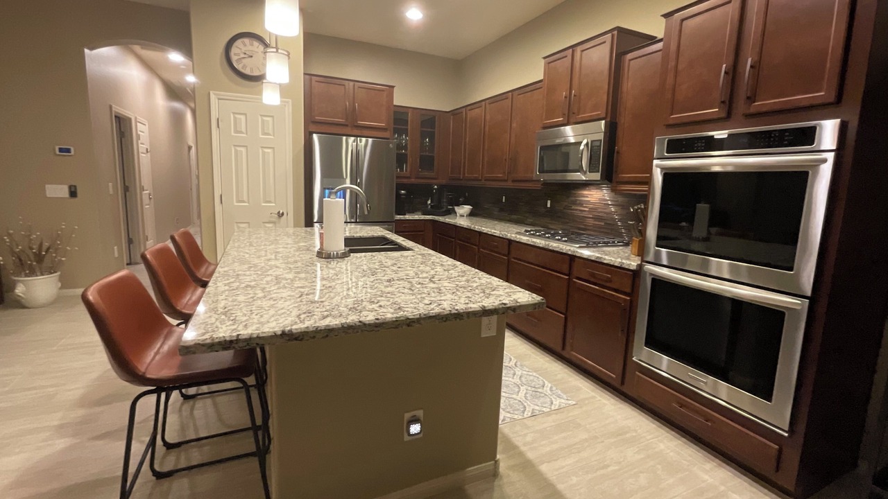 Photo of Kitchen in Montecito in Estrella