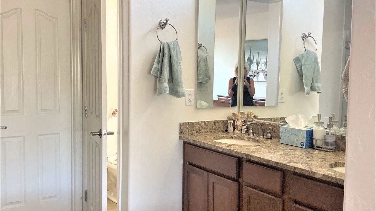 Photo of Bathroom in Saddlebrooke