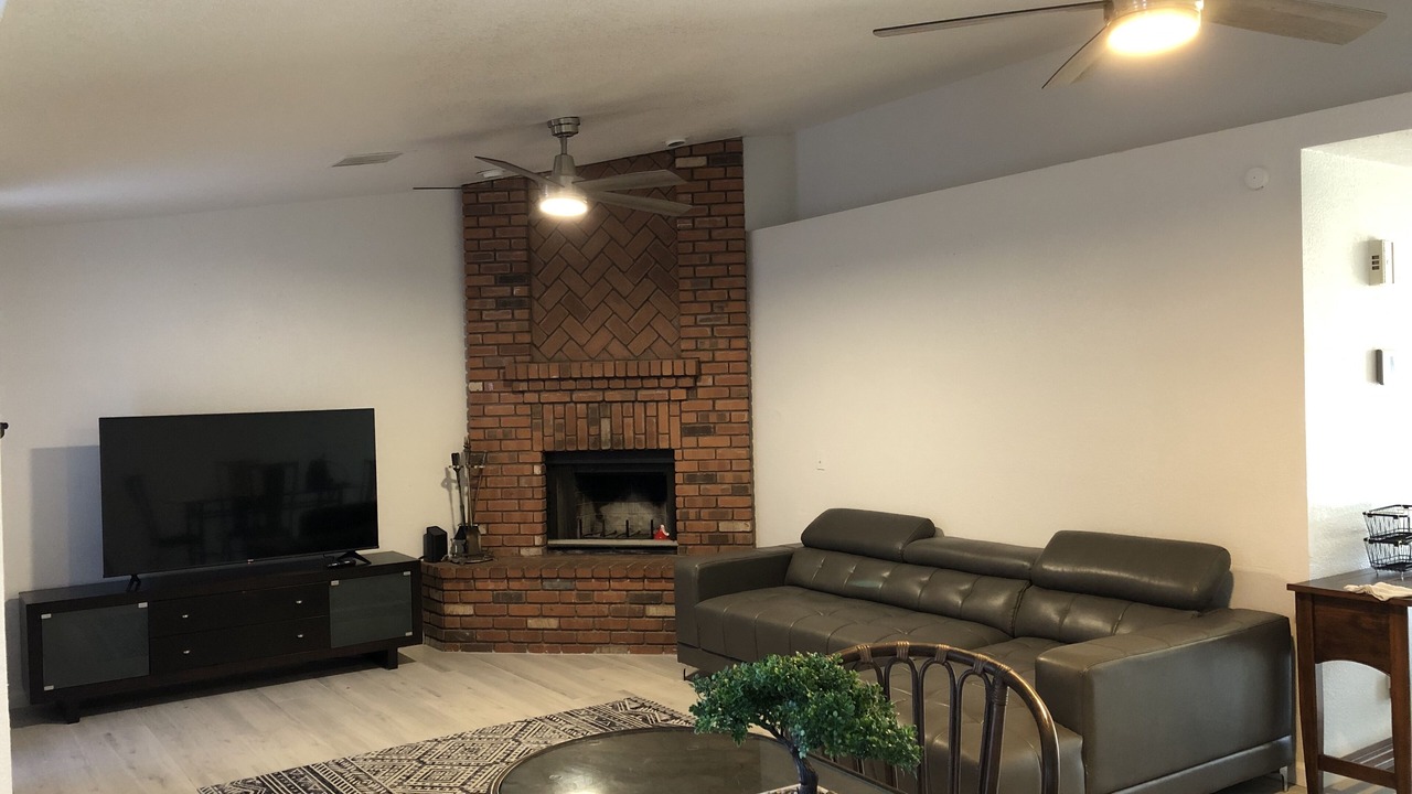 Photo of Livingroom in Maryvale