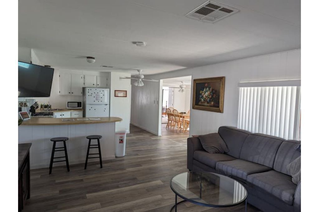 Photo of Livingroom in Desert Hills