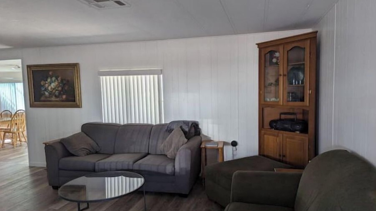Photo of Livingroom in Desert Hills