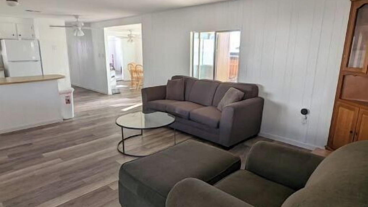 Photo of Livingroom in Desert Hills