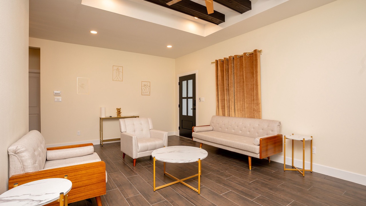 Photo of Livingroom in Edinburg