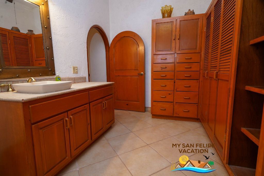 Photo of Bathroom in El Dorado Ranch
