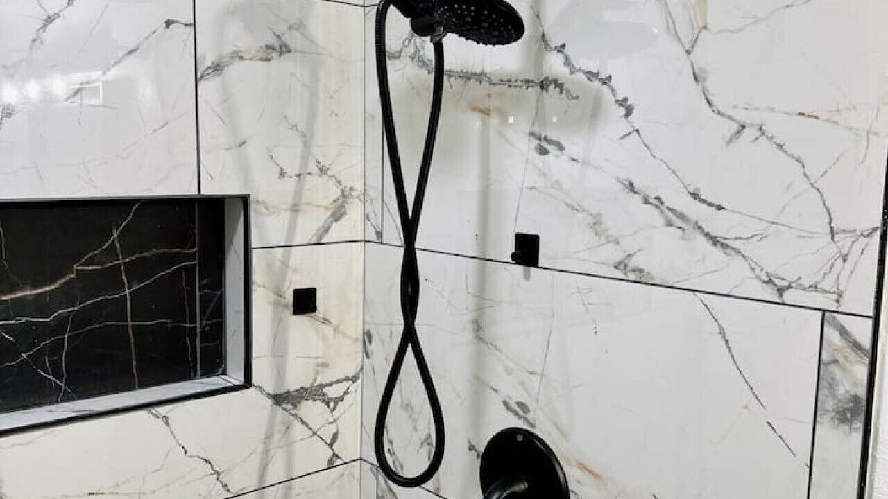 Photo of Bathroom in Garfield