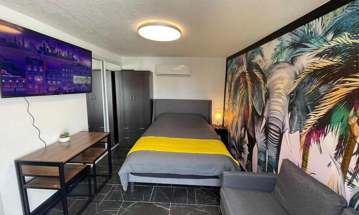 Photo of Bedroom in Garfield