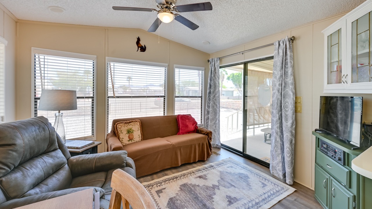 Photo of Livingroom in Fortuna Foothills