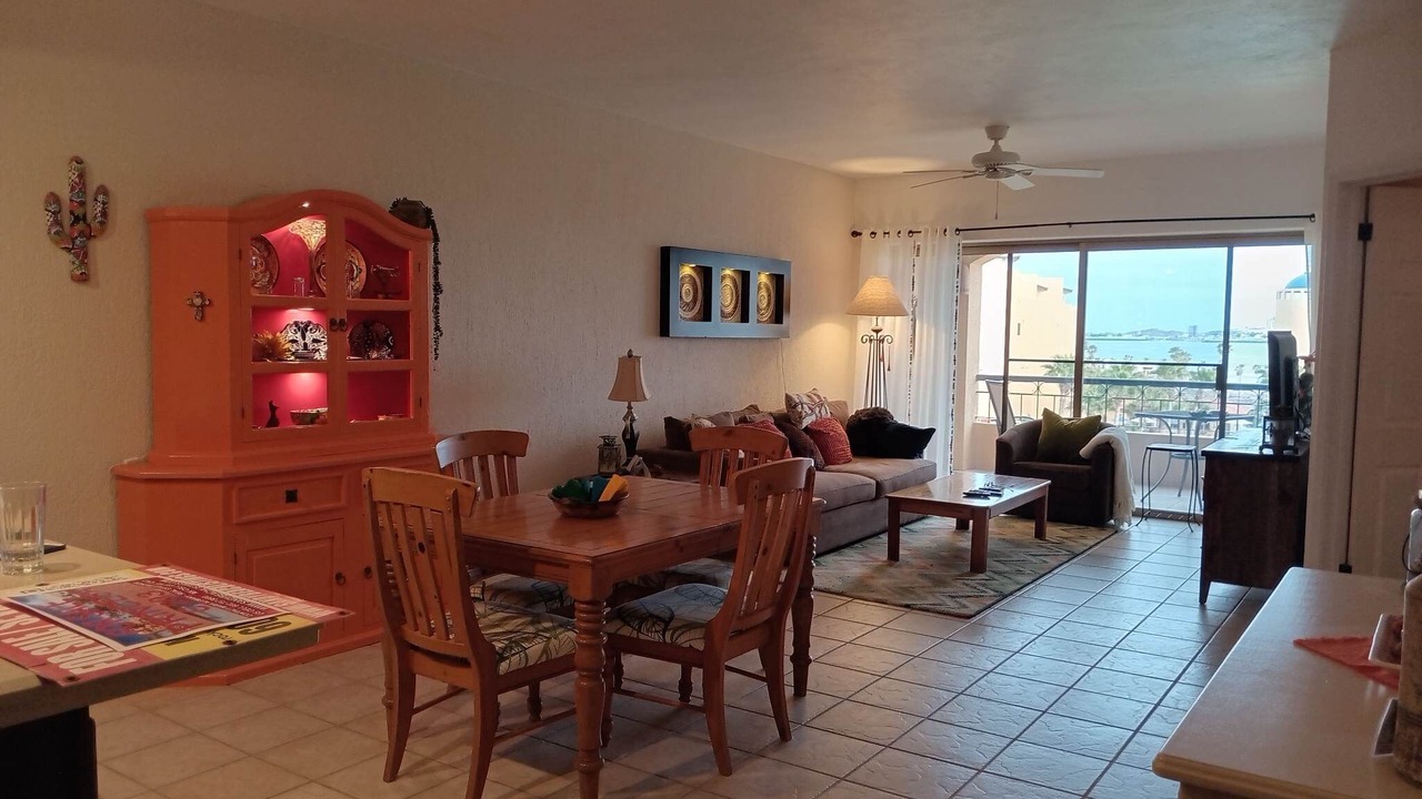Photo of Livingroom in Cholla Bay