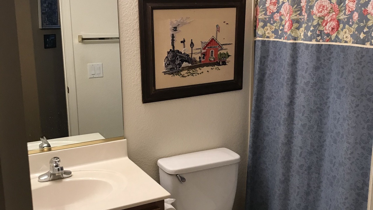 Photo of Bathroom in Arizona Traditions
