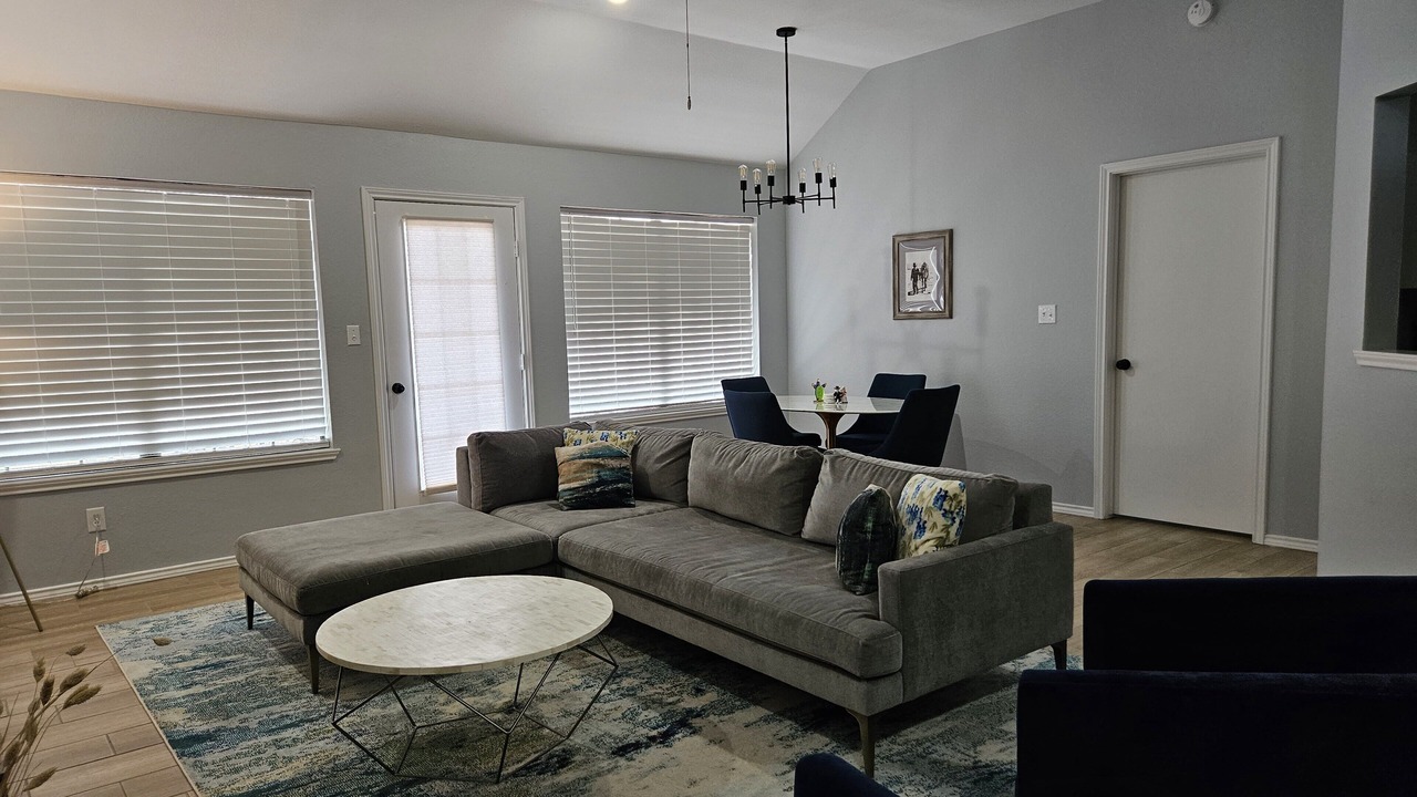Photo of Livingroom in Mission