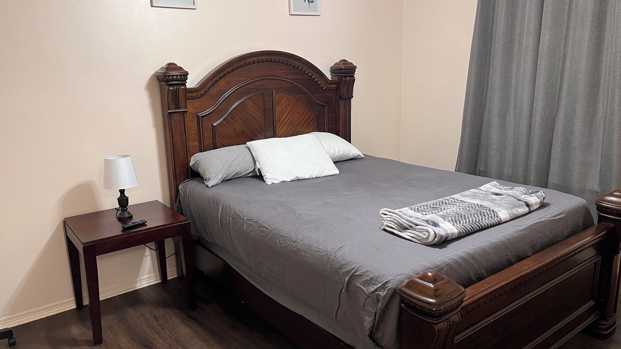 Photo of Bedroom in Edinburg