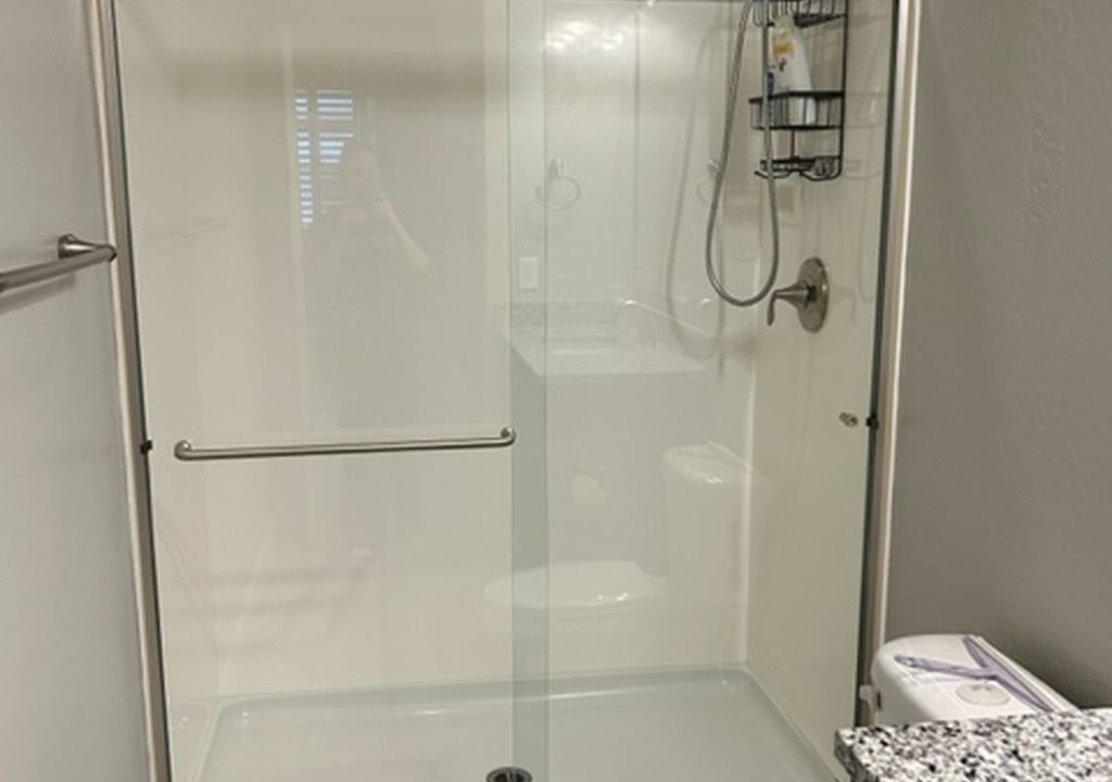 Photo of Bathroom in Montecito in Estrella