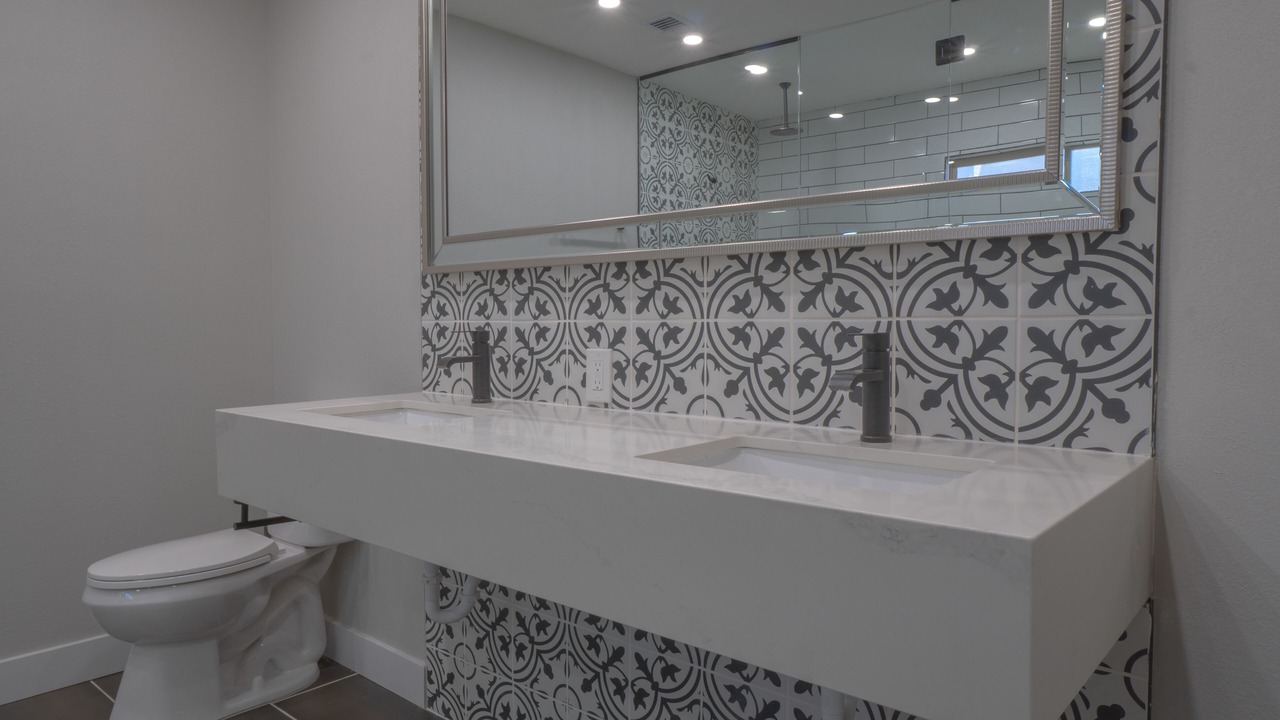 Photo of Bathroom in Glendale