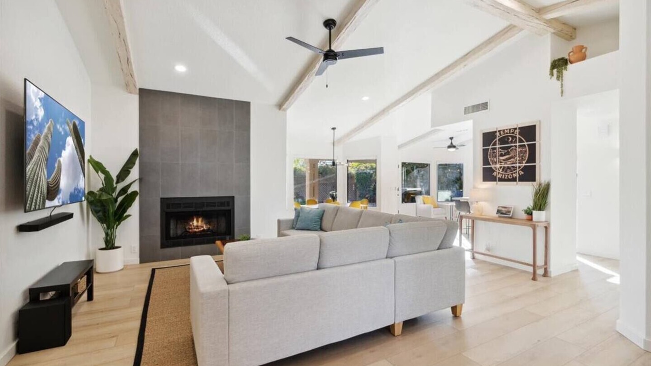 Photo of Livingroom in Tempe