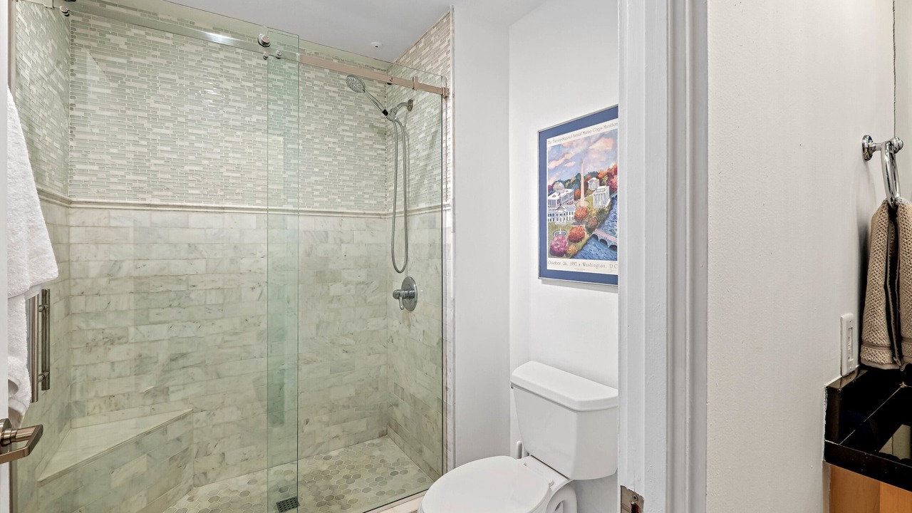 Photo of Bathroom in Entertainment District