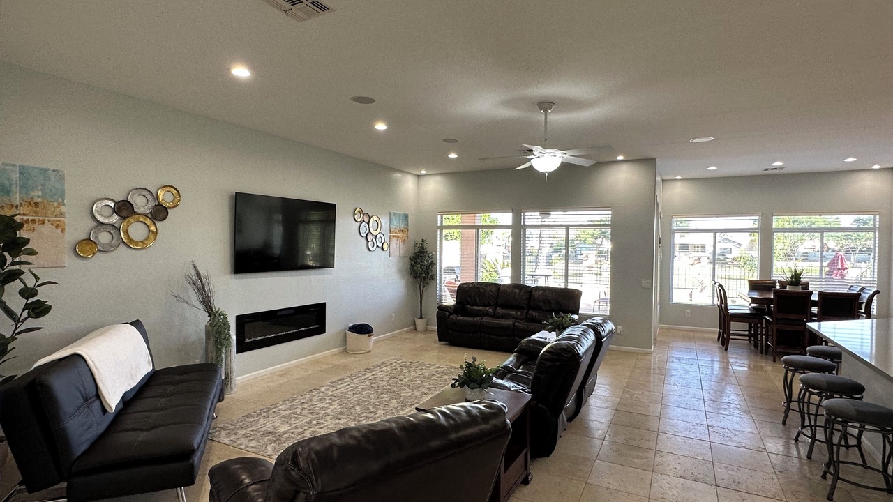 Photo of Livingroom in Ocotillo