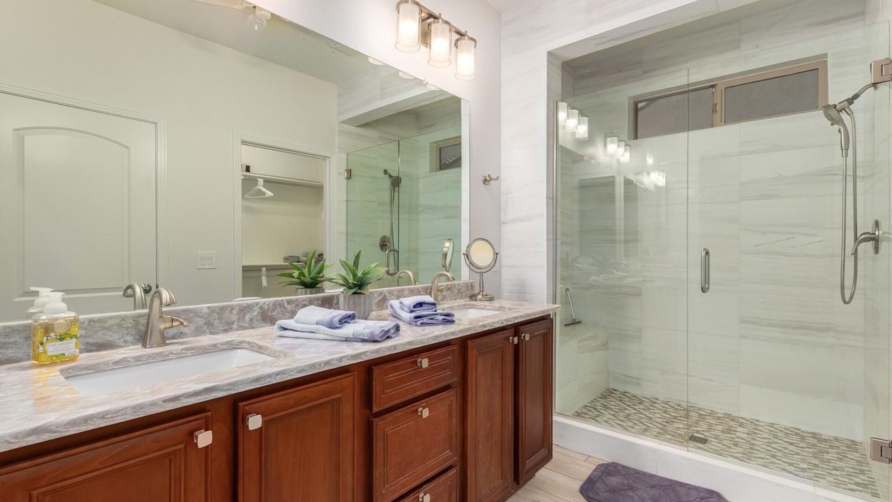 Photo of Bathroom in Pebblecreek