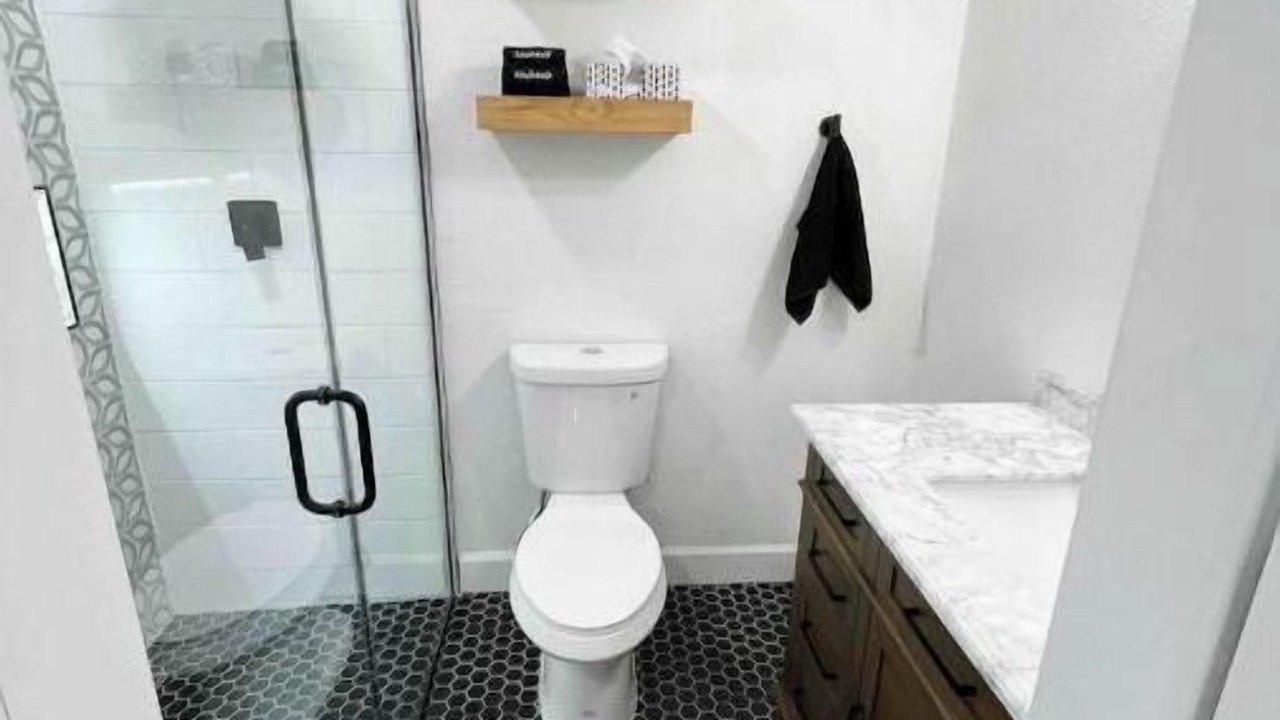 Photo of Bathroom in South Mountain