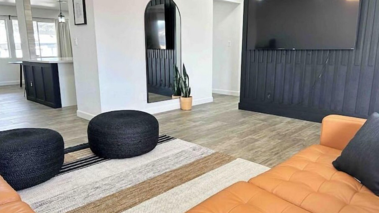 Photo of Livingroom in South Mountain