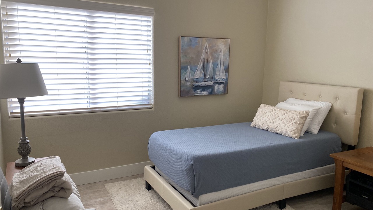 Photo of Bedroom in Val Vista Lakes
