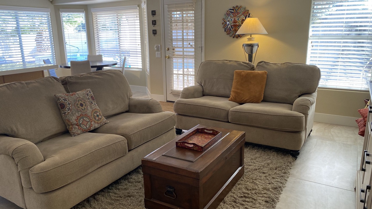 Photo of Livingroom in Val Vista Lakes