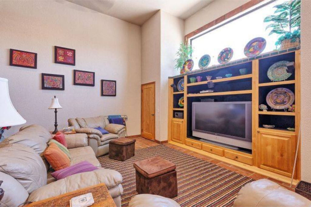 Photo of Livingroom in Cholla Bay