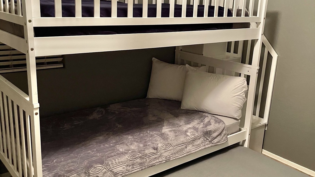 Photo of Bedroom in Estrella Village