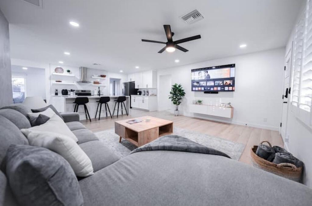 Photo of Livingroom in Papago Parkway