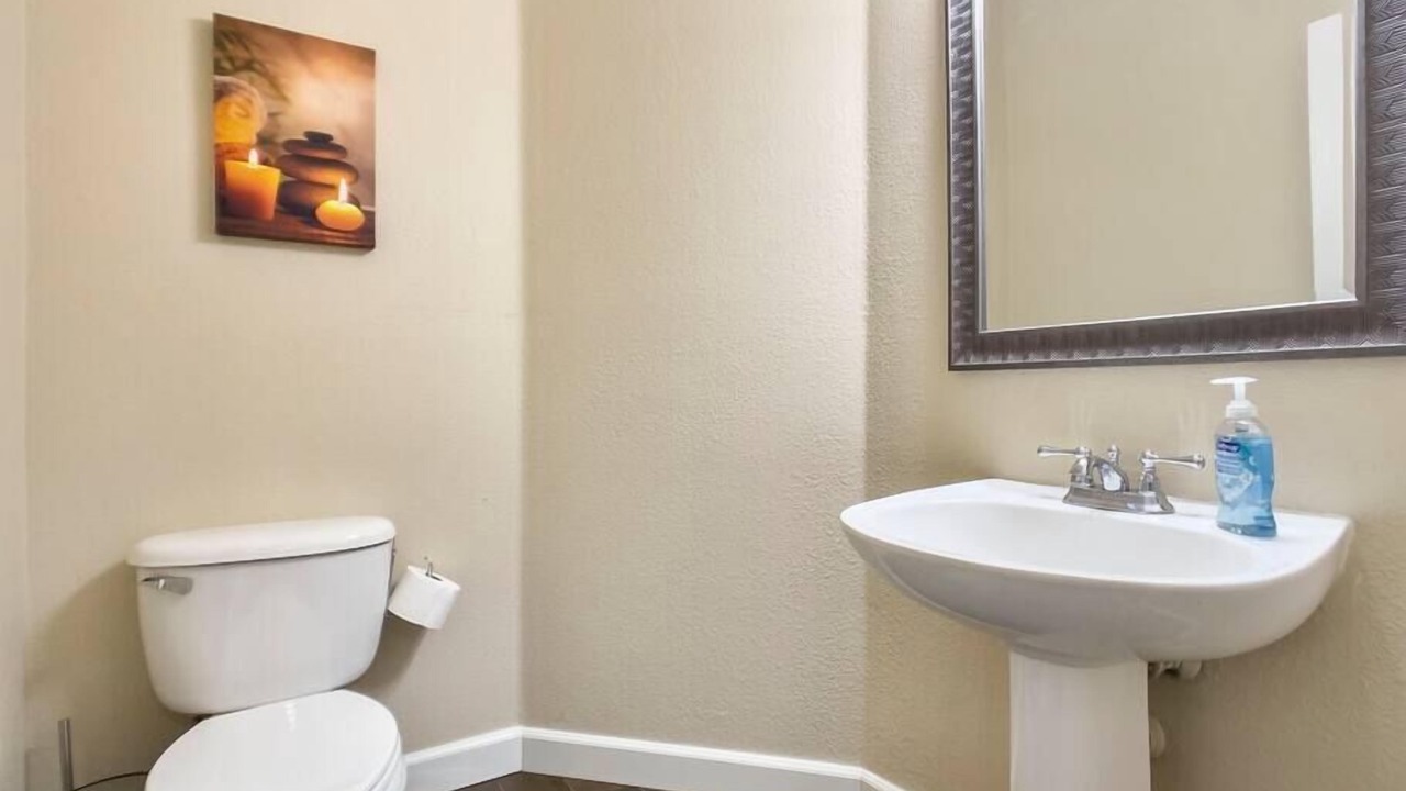 Photo of Bathroom in Western Skies