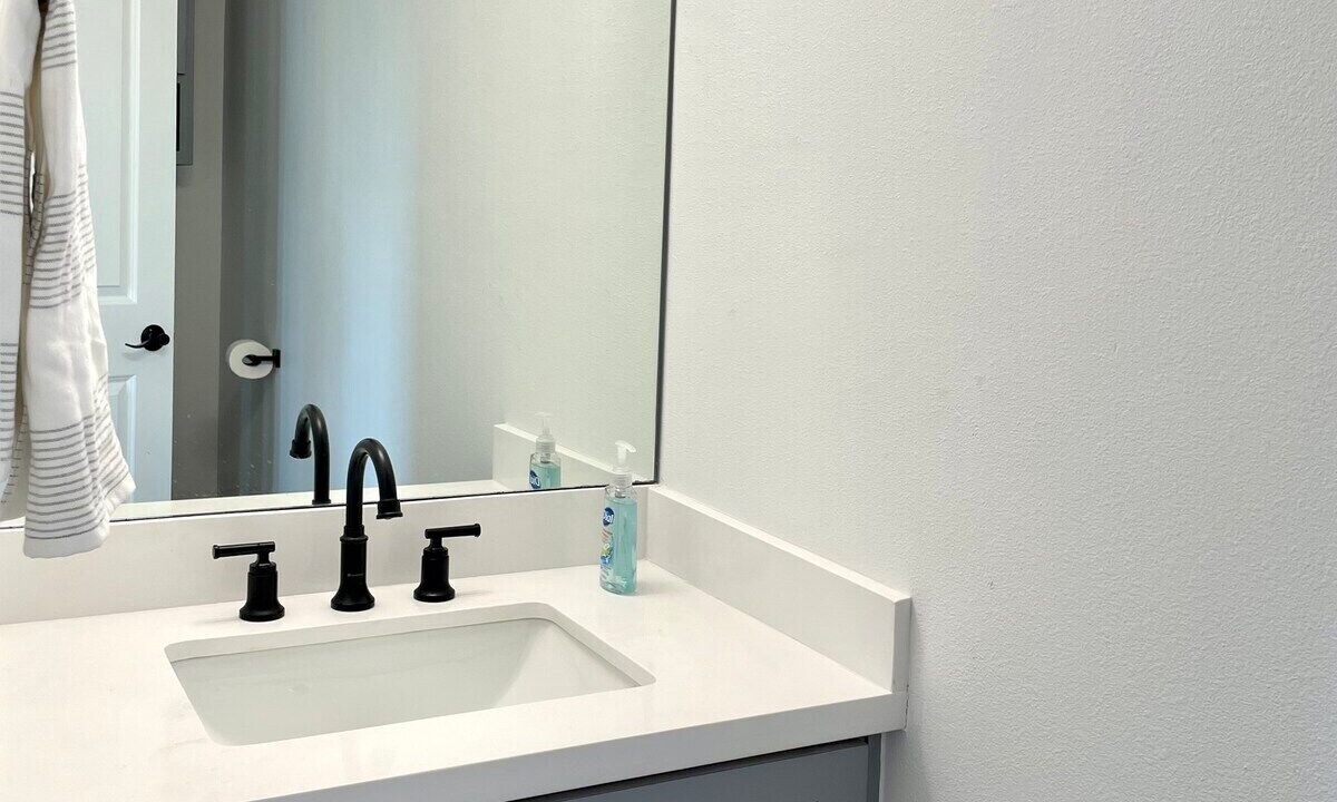 Photo of Bathroom in Olmito