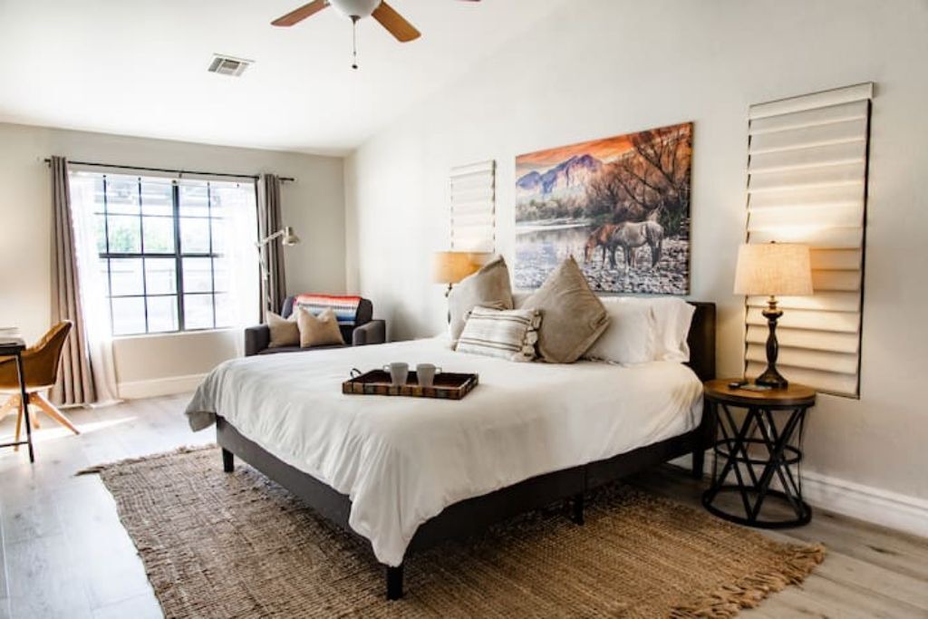 Photo of Outdoor in Paradise Valley Village