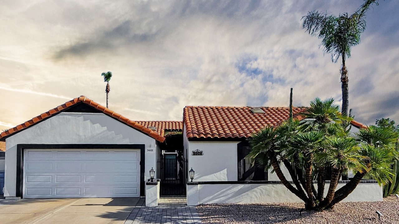Photo of Outdoor in Paradise Valley Village
