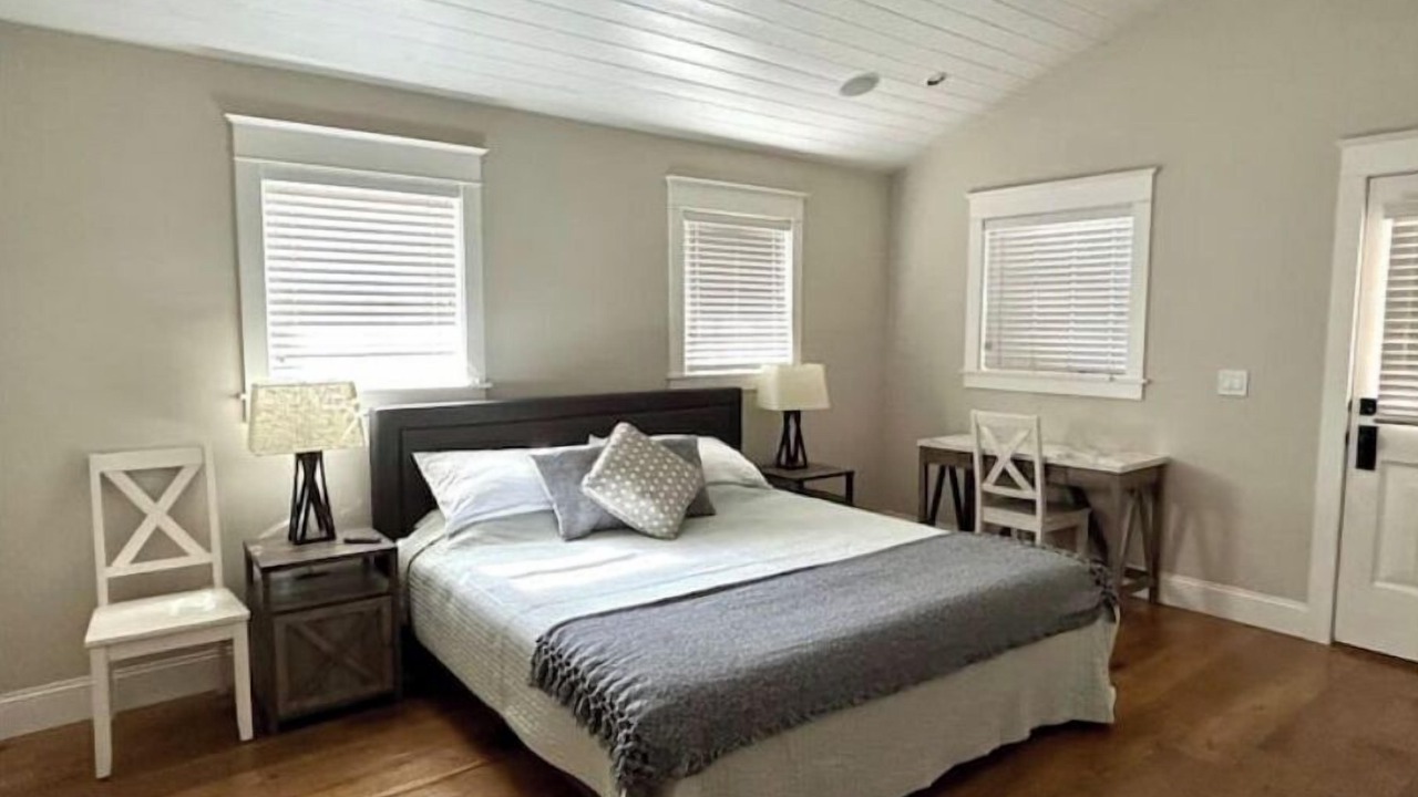 Photo of Bedroom in Maple-Ash