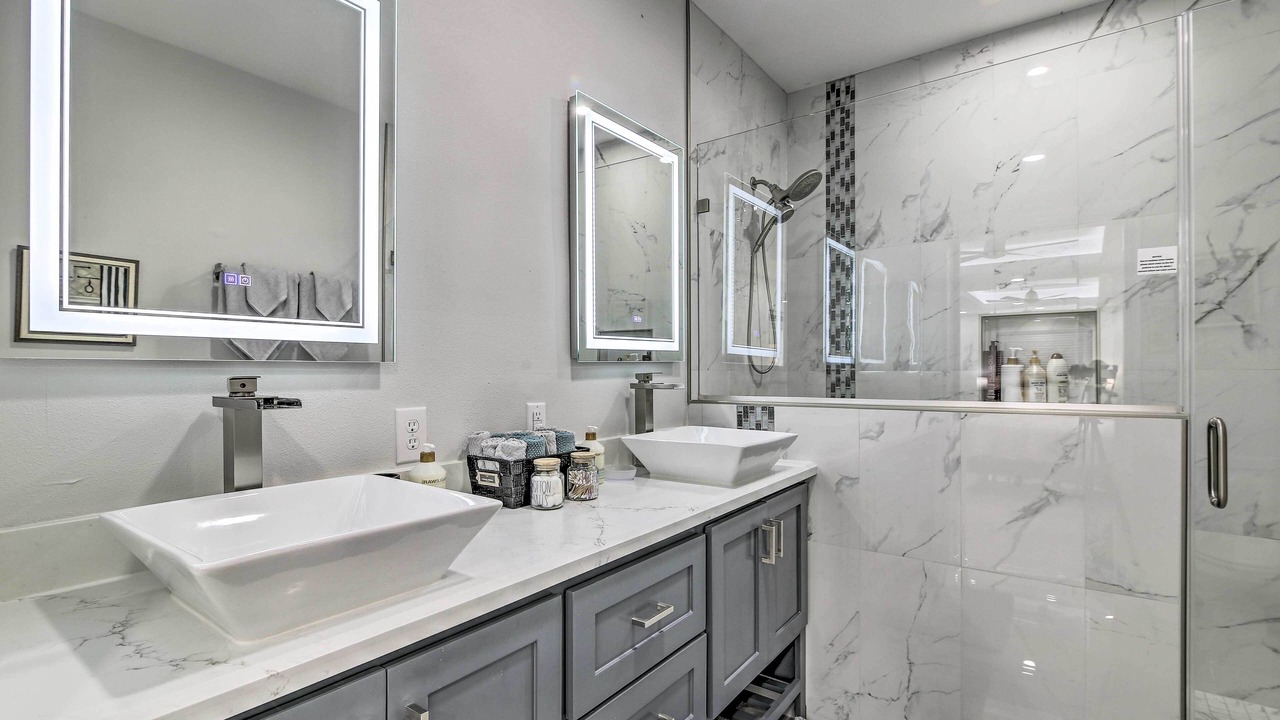Photo of Bathroom in Brownsville