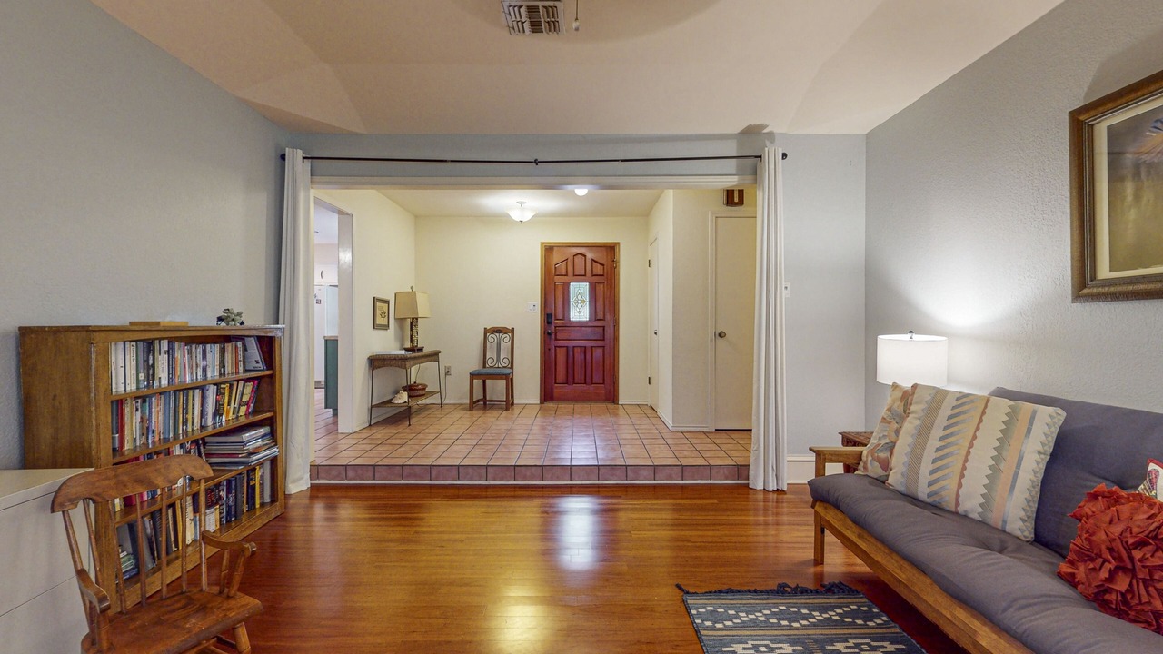 Photo of Livingroom in Laguna Vista