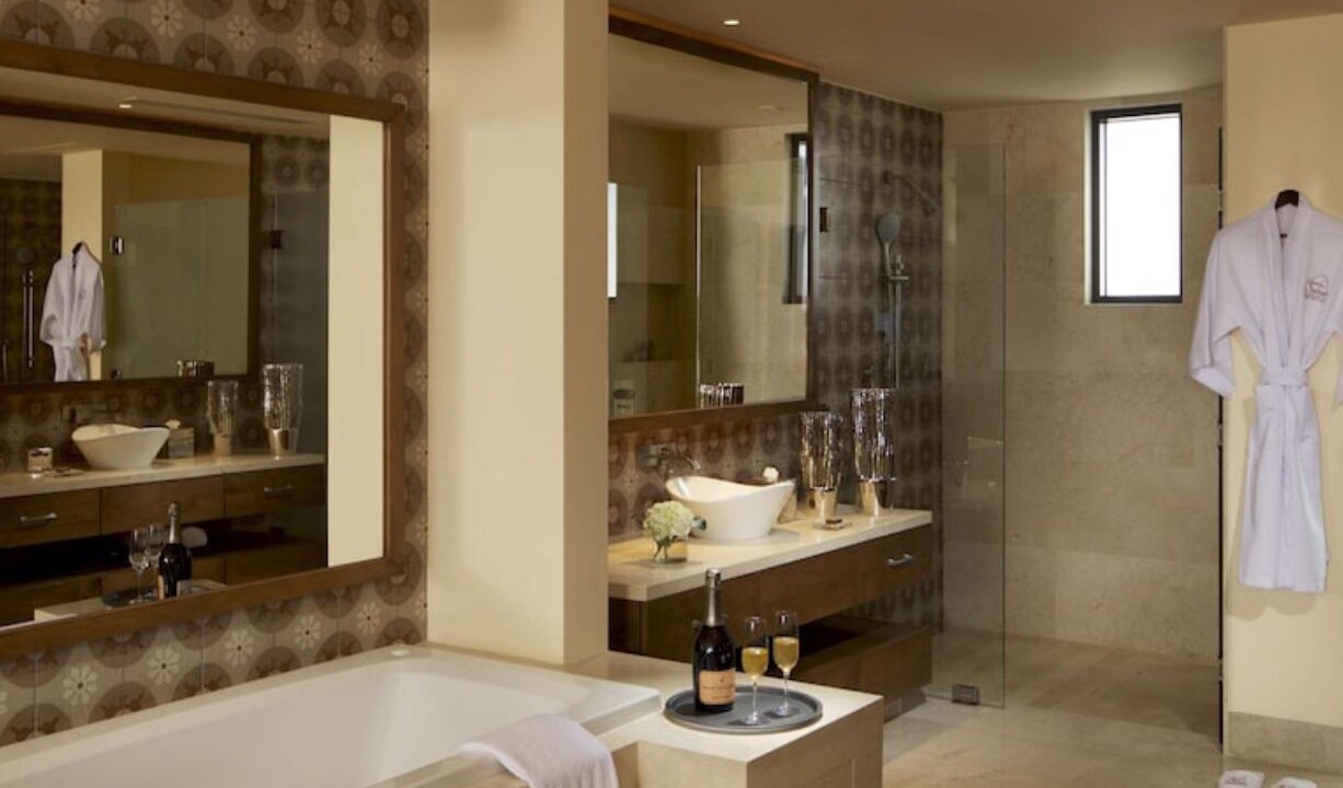 Photo of Bathroom in Marina