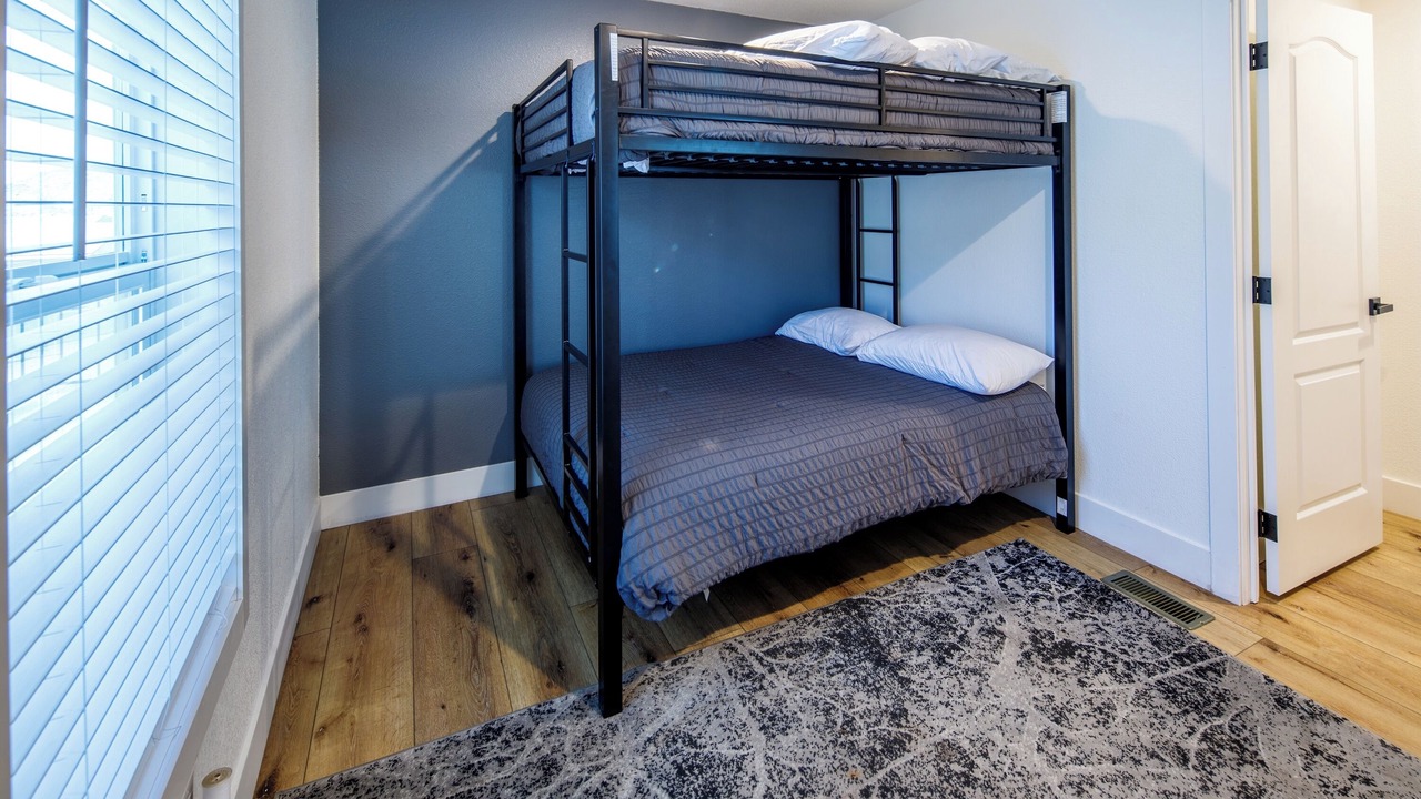 Photo of Bedroom in Parker Strip