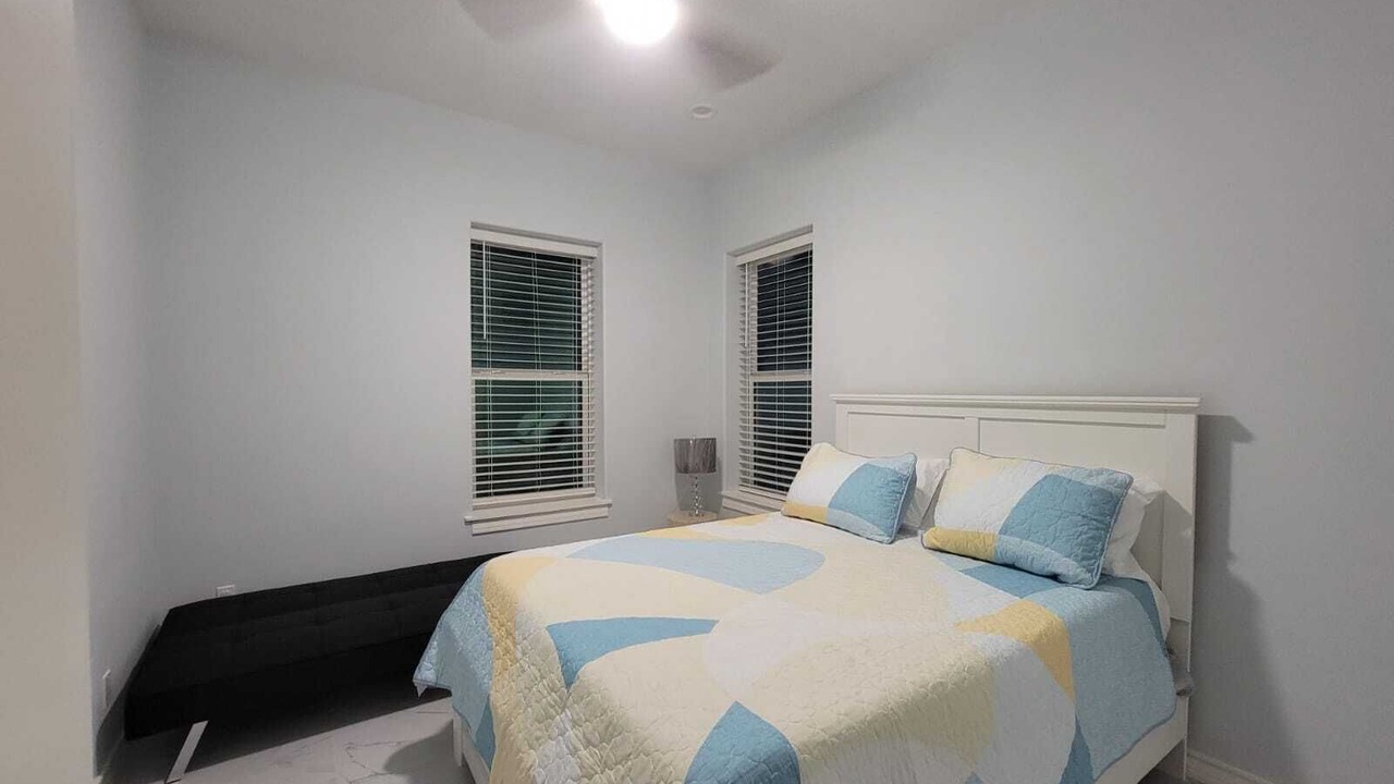 Photo of Bedroom in The Shores