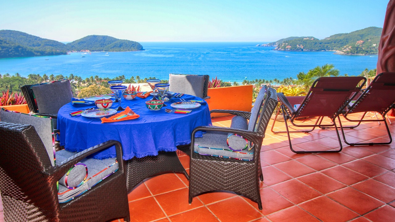 Photo of Bedroom in Zihuatanejo